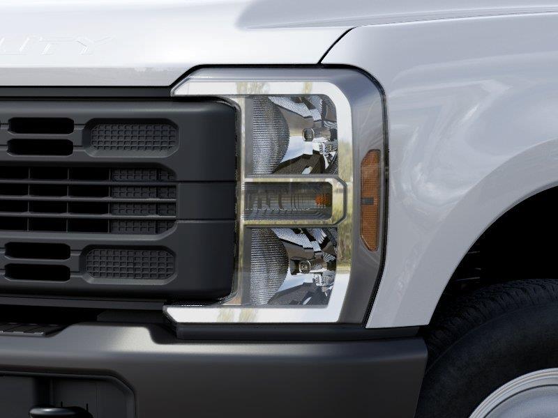 New 2027 Oxford White Ford XL image 18