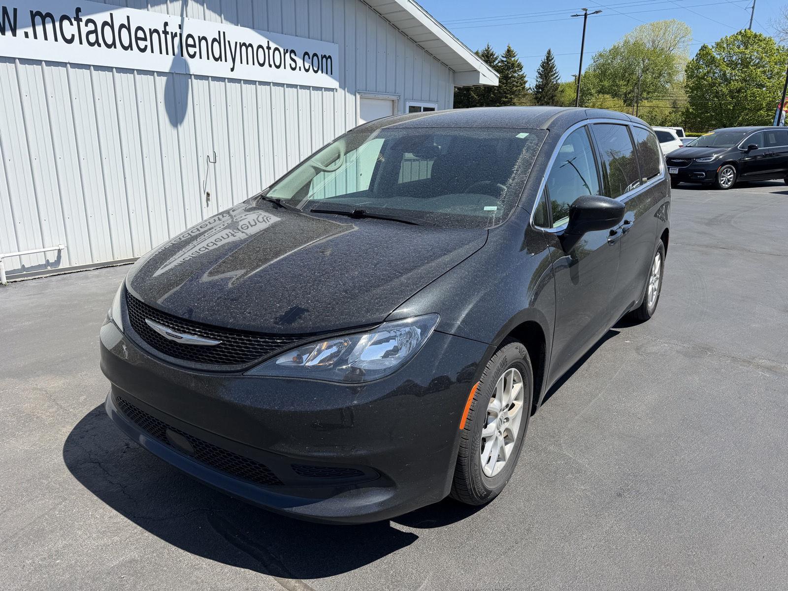 View vehicle photo 3