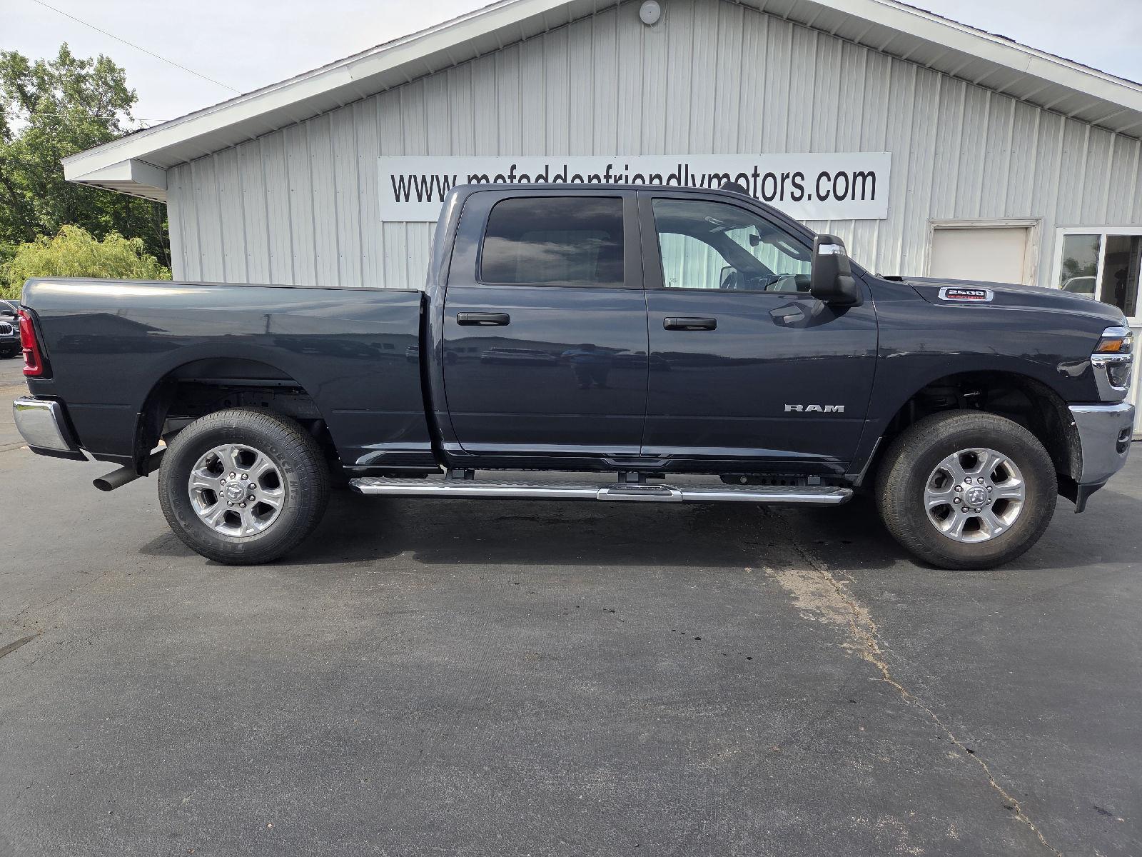 2025 RAM 2500 Big Horn Crew Cab 4WD