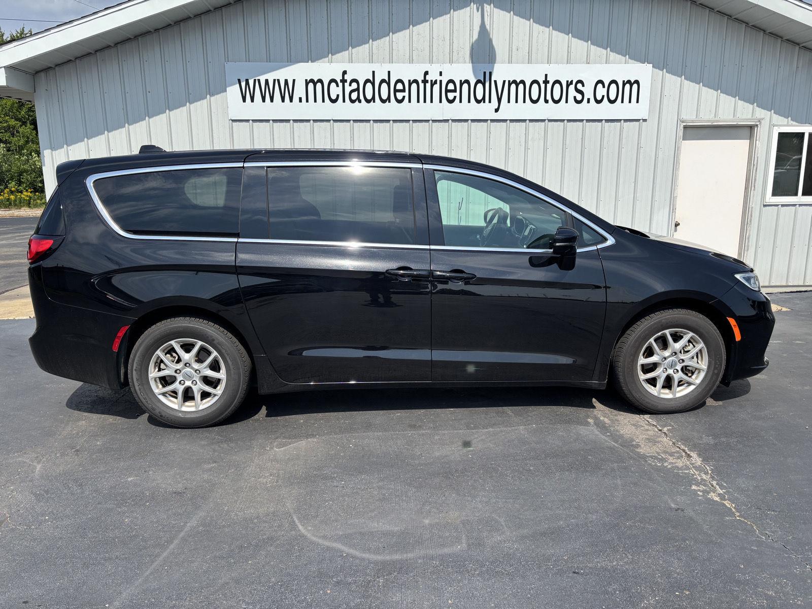 2025 Chrysler Pacifica Select FWD