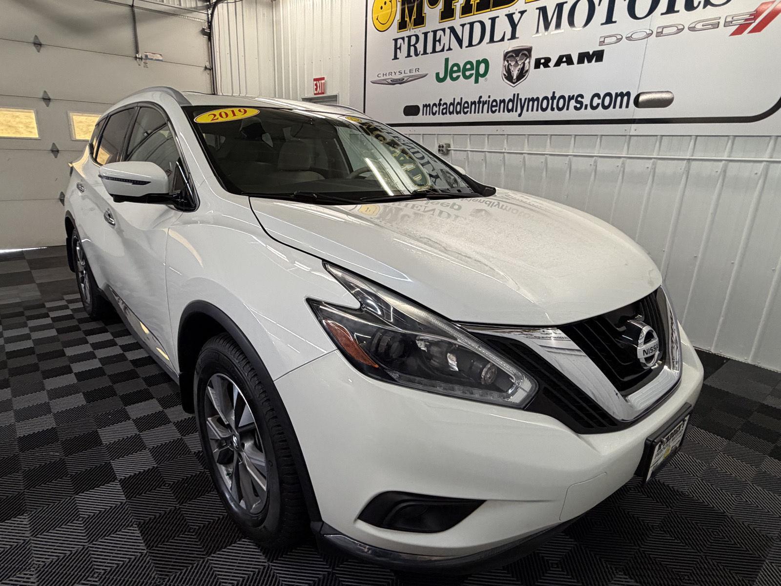 Pearl White Tricoat 2019 Nissan Murano SUV / Crossover All-Wheel Drive Continuously Variable Transmission