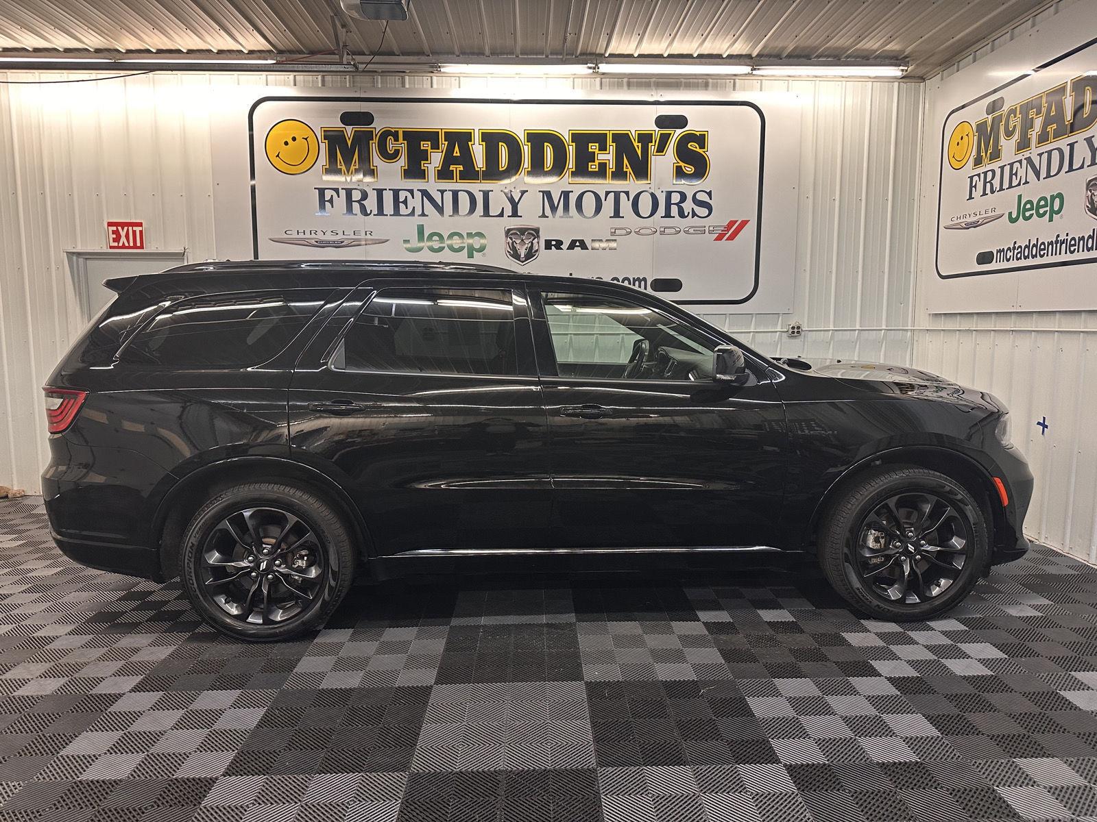 DB Black Clearcoat 2025 Dodge Durango SUV / Crossover All-Wheel Drive 8-Speed Automatic