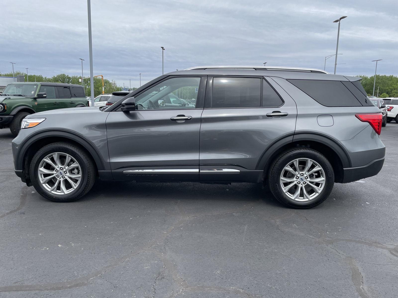 Used 2024 Carbonized Gray Ford Limited image 2
