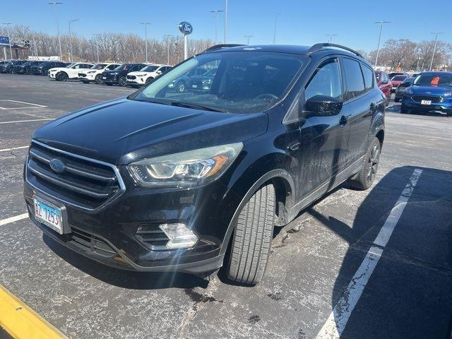 Shadow Black 2017 Ford Escape SE FWD SUV / Crossover Front-Wheel Drive 6-Speed Automatic