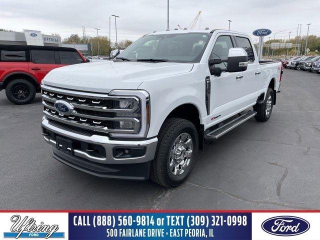 Oxford White 2026 Ford F-250 Super Duty Lariat Crew Cab 4WD Pickup Truck Four-Wheel Drive Automatic
