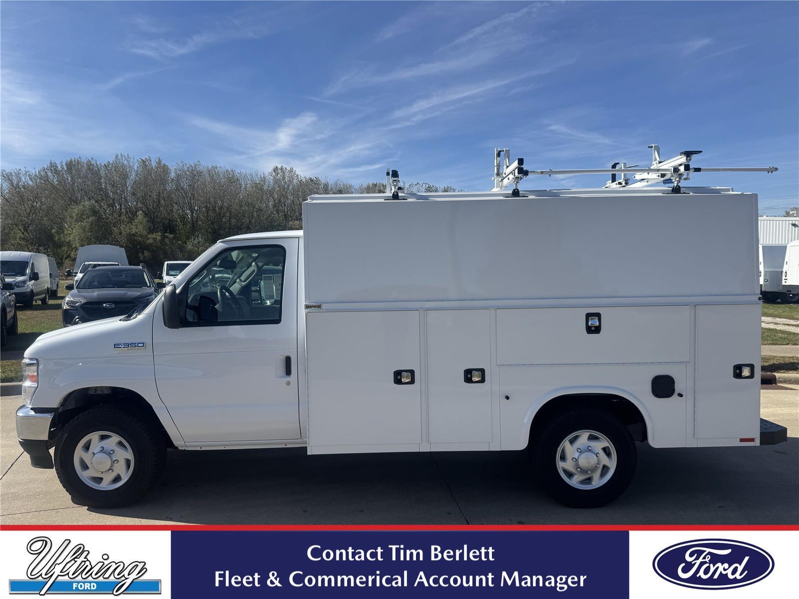 Oxford White 2026 Ford E-Series Chassis E-350 SD Cutaway 138 RWD Pickup Truck Rear-Wheel Drive 6-Speed Automatic