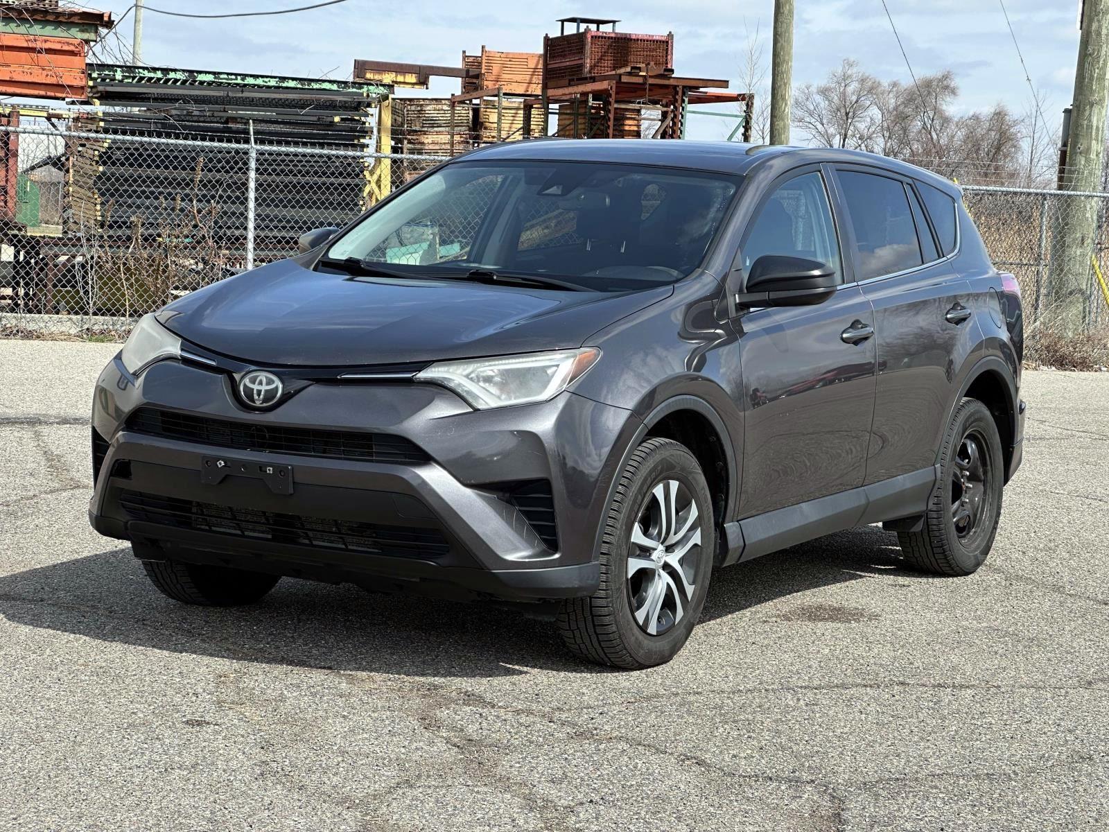 2018 Toyota RAV4 LE AWD