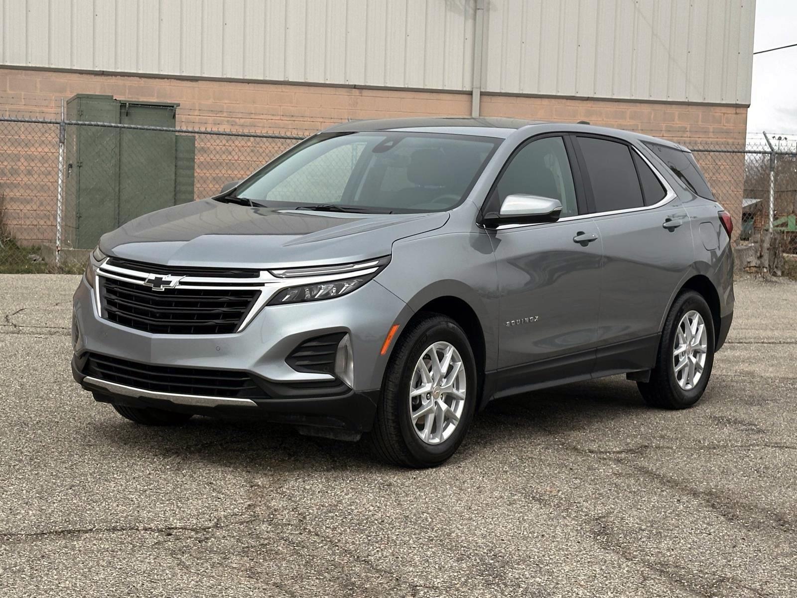 Sterling Gray Metallic 2024 Chevrolet Equinox LT FWD with 1LT SUV / Crossover Front-Wheel Drive 6-Speed Automatic Overdrive