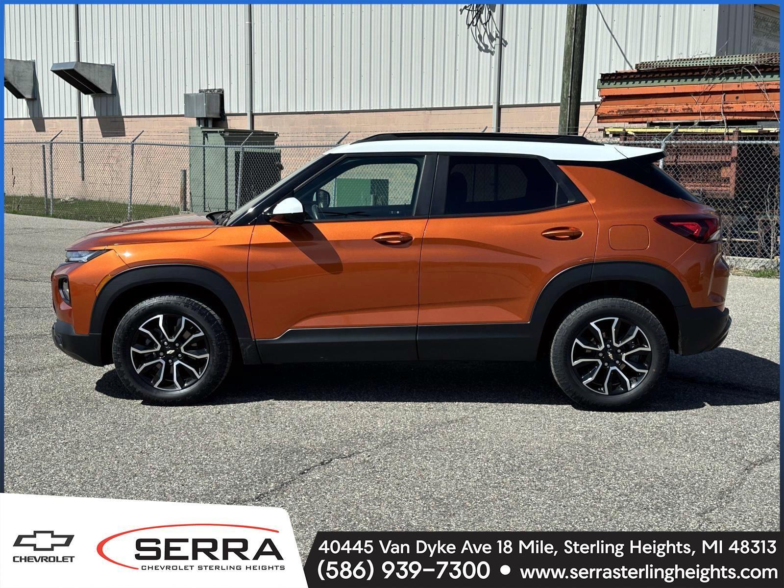 View vehicle photo 2