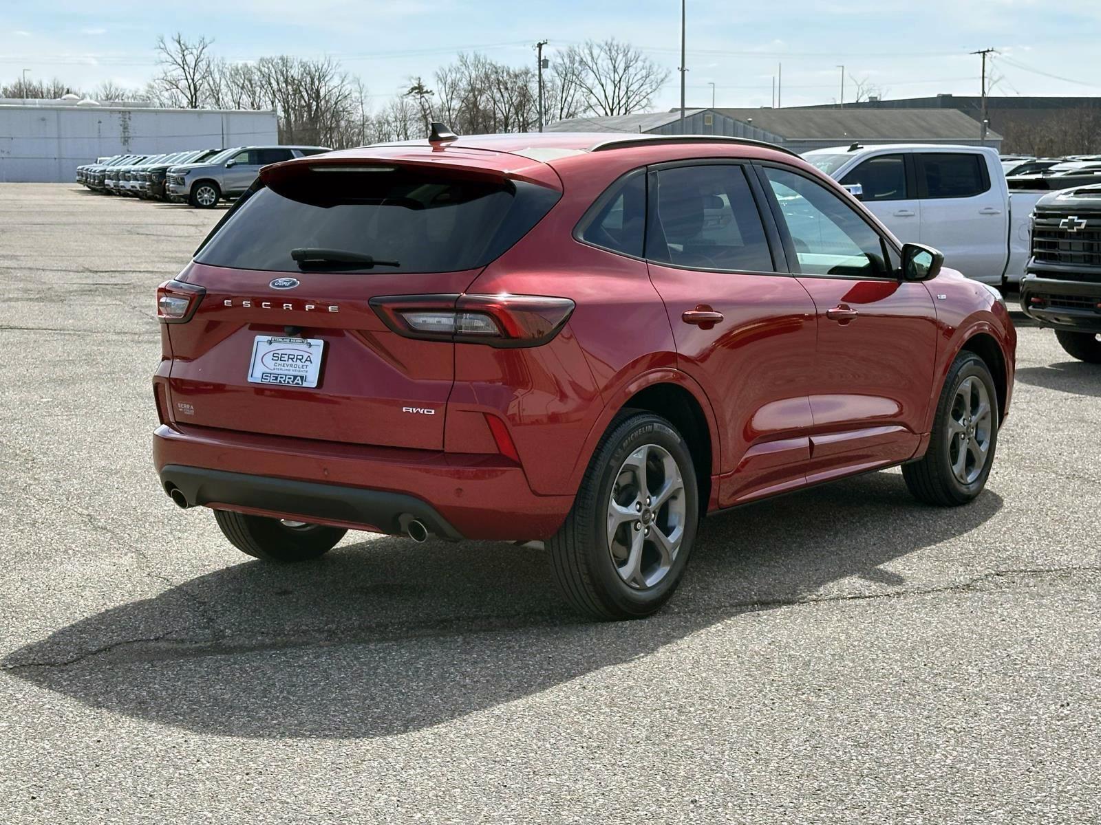 View vehicle photo 5