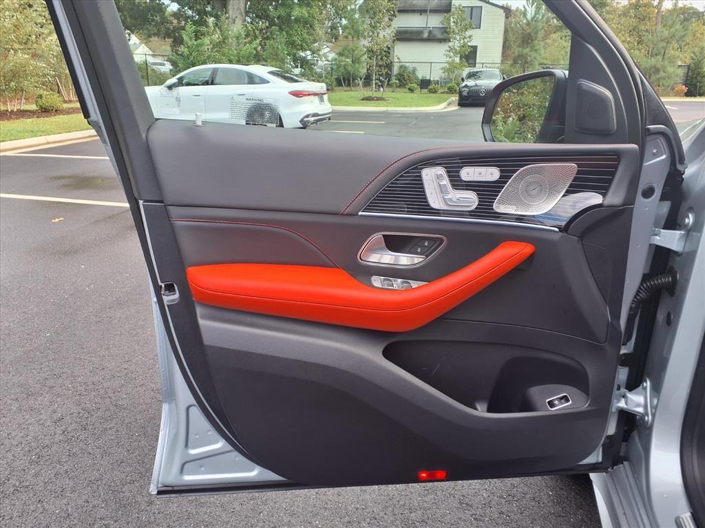 Used 2024 Black Mercedes-Benz AMG® GLE 53 image 15
