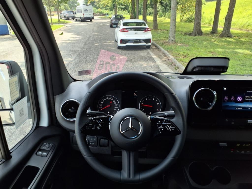 New 2025 WHITE Mercedes-Benz  image 14