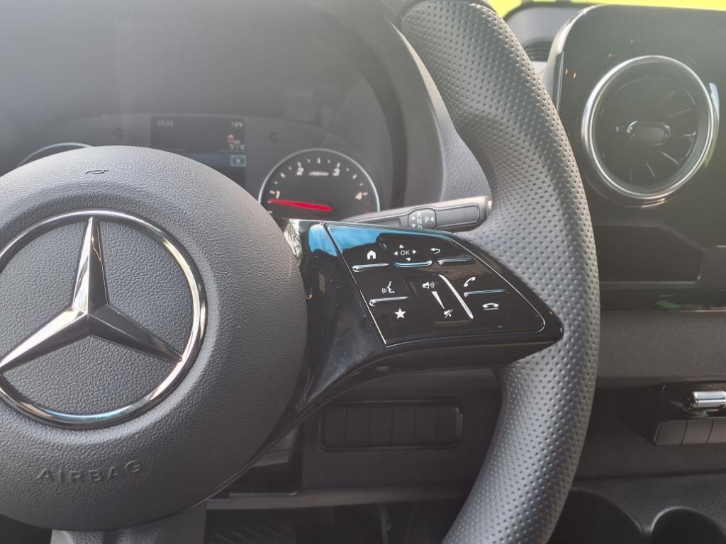 New 2025 WHITE Mercedes-Benz  image 19
