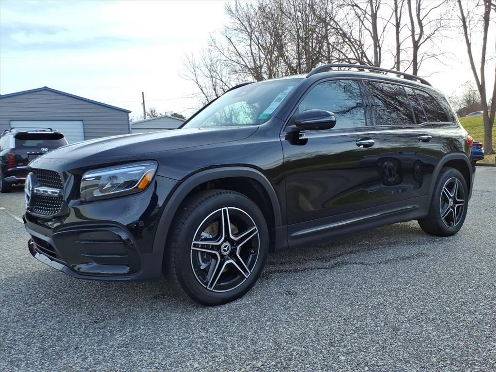 Black 2026 Mercedes-Benz GLB 250 FWD SUV / Crossover Front-Wheel Drive Automatic