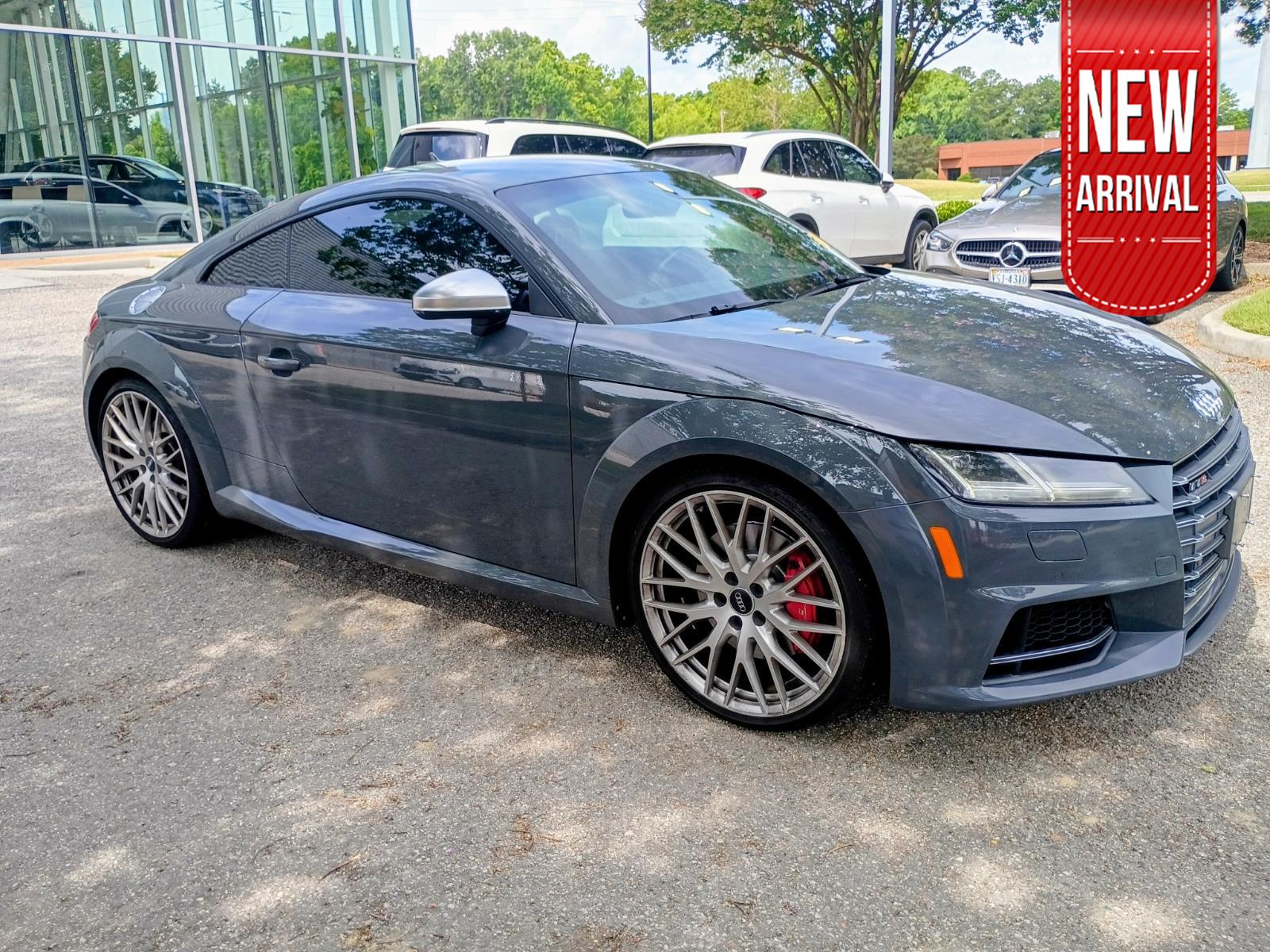 2016 Audi TTS Gris (Nano Gray Metallic) Coupé Tracción en las cuatro ruedas Automática