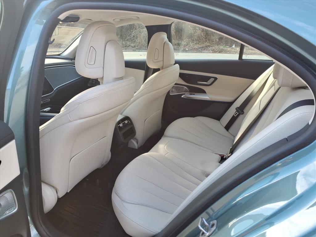 New 2026 Verde Silver Metallic Mercedes-Benz E 350 image 22