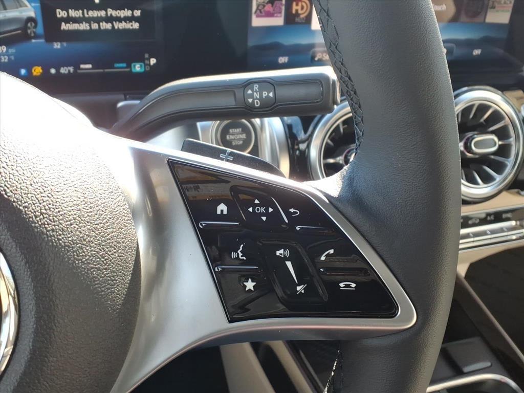 New 2026 Polar White Mercedes-Benz GLB 250 image 15