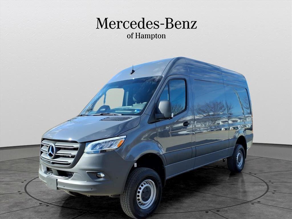 2026 Mercedes-Benz Sprinter Crew Van 2500 Standard Roof I4 Diesel HO 144