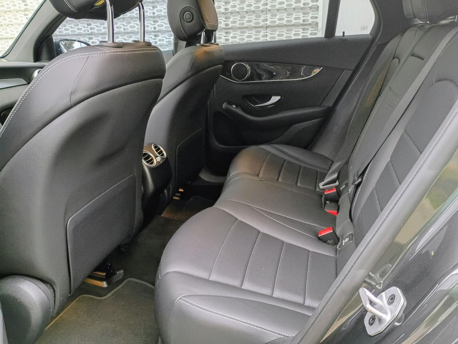 Used 2022 Graphite Grey Metallic Mercedes-Benz GLC 300 image 5