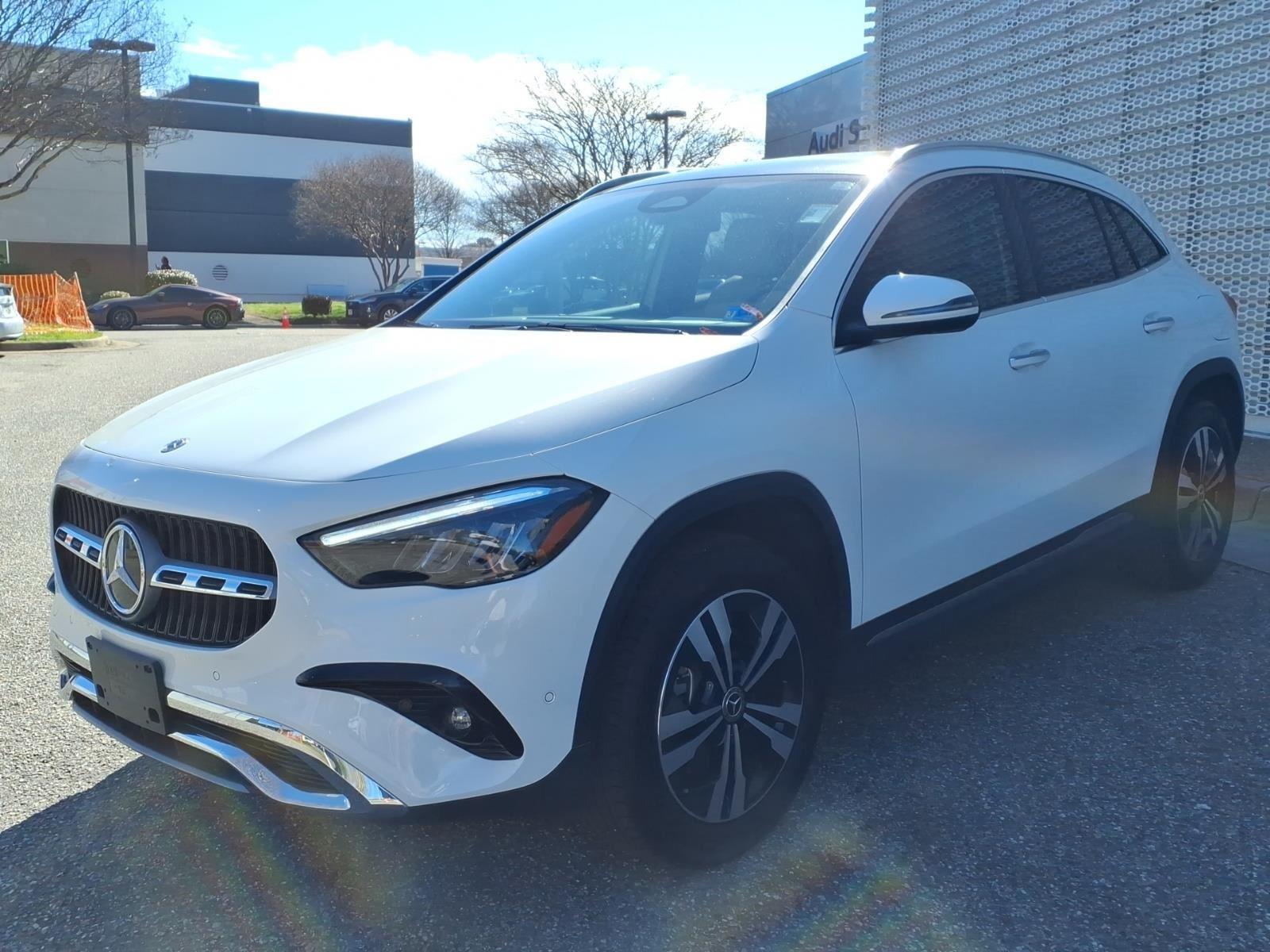 Polar White 2025 Mercedes-Benz GLA 250 4MATIC SUV / Crossover All-Wheel Drive Automatic