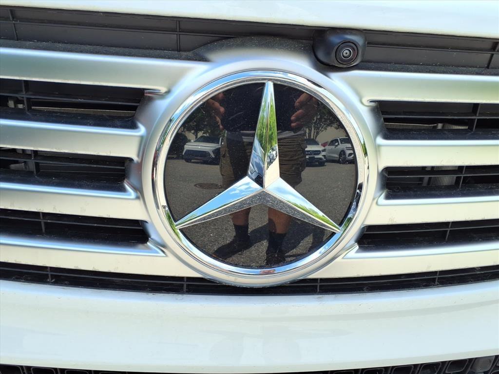 New 2026 Polar White Mercedes-Benz GLB 250 image 27