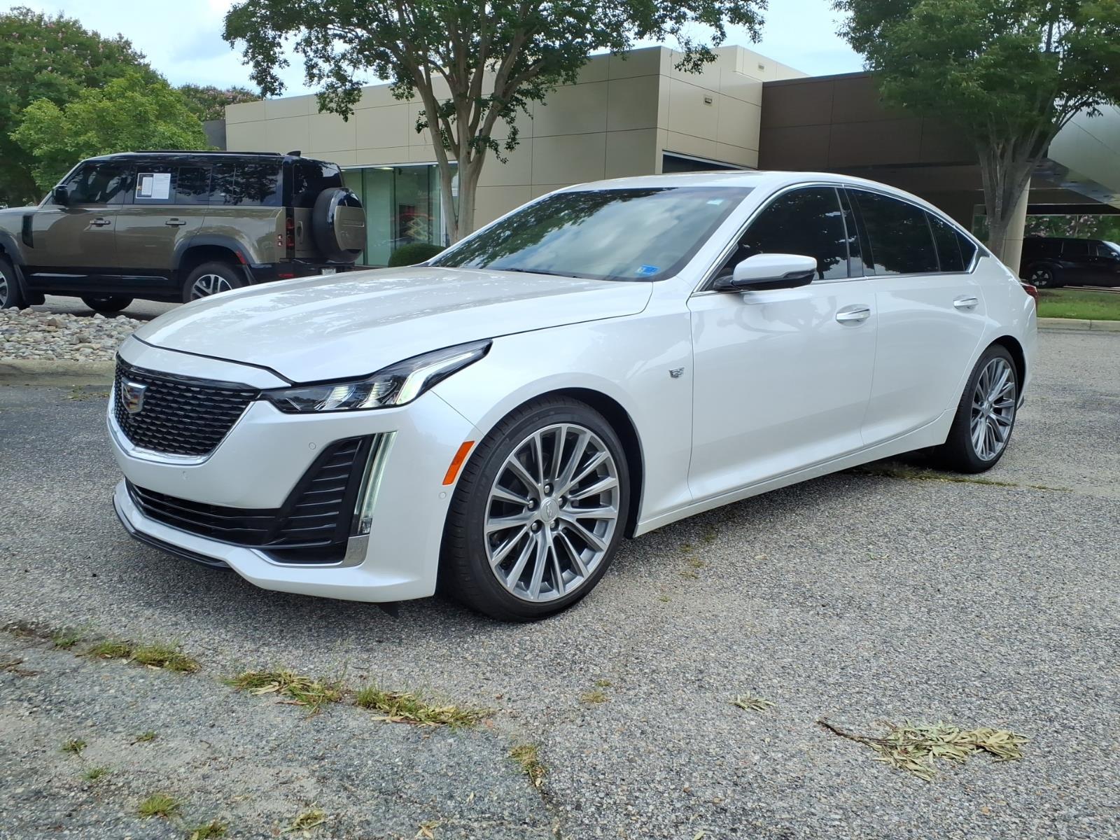 Crystal White Tricoat 2024 Cadillac CT5 Sedan Rear-Wheel Drive Automatic