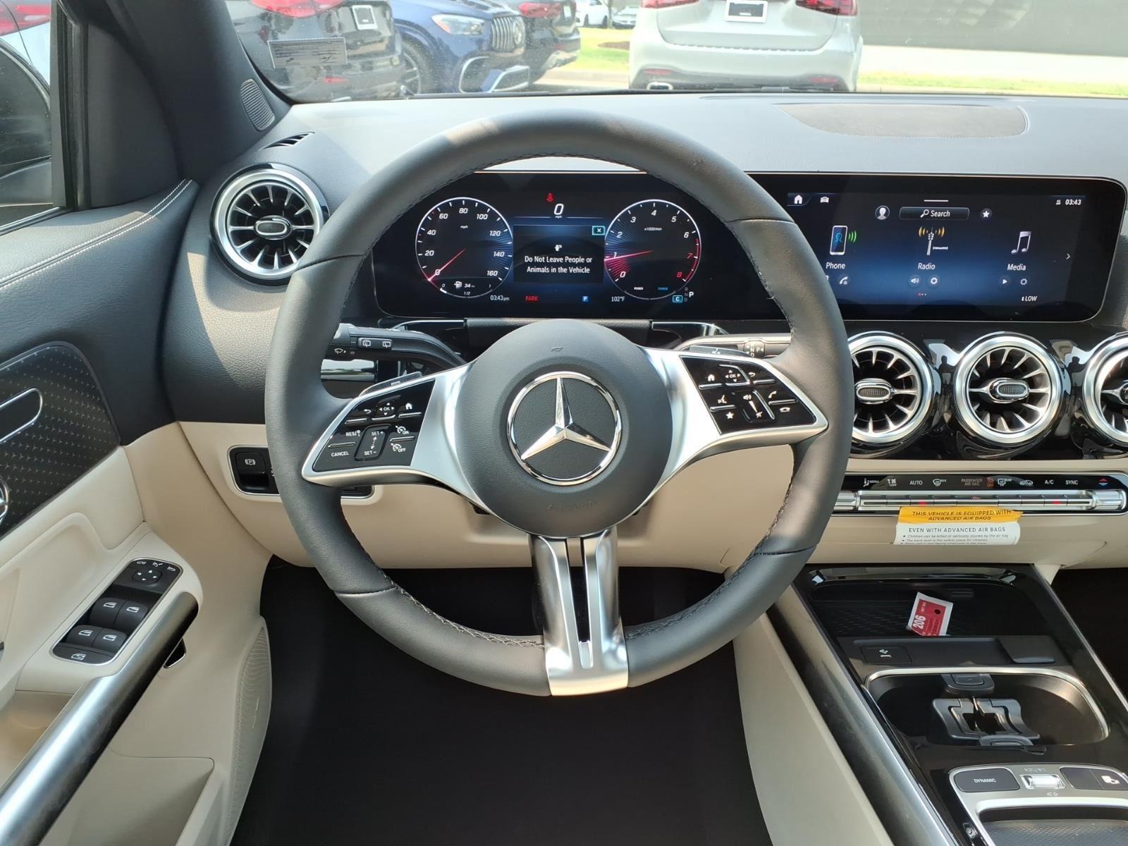 New 2026 BLACK Mercedes-Benz GLA 250 image 12