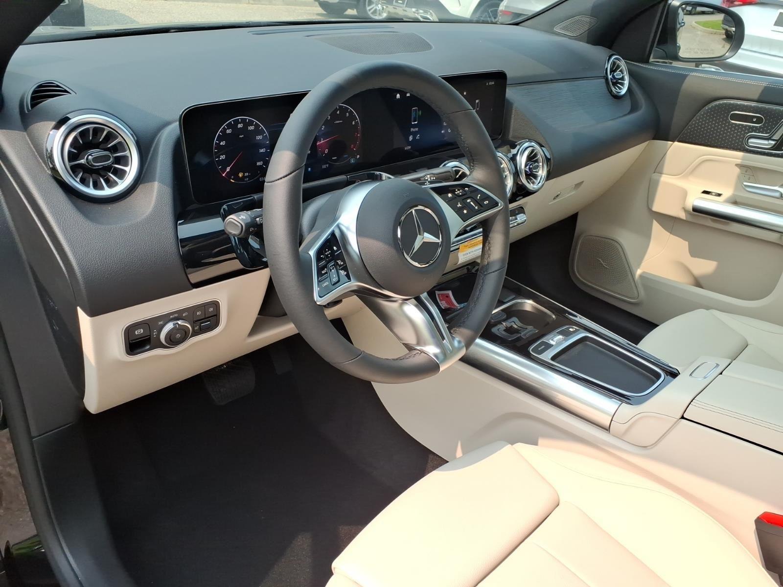 New 2026 BLACK Mercedes-Benz GLA 250 image 25