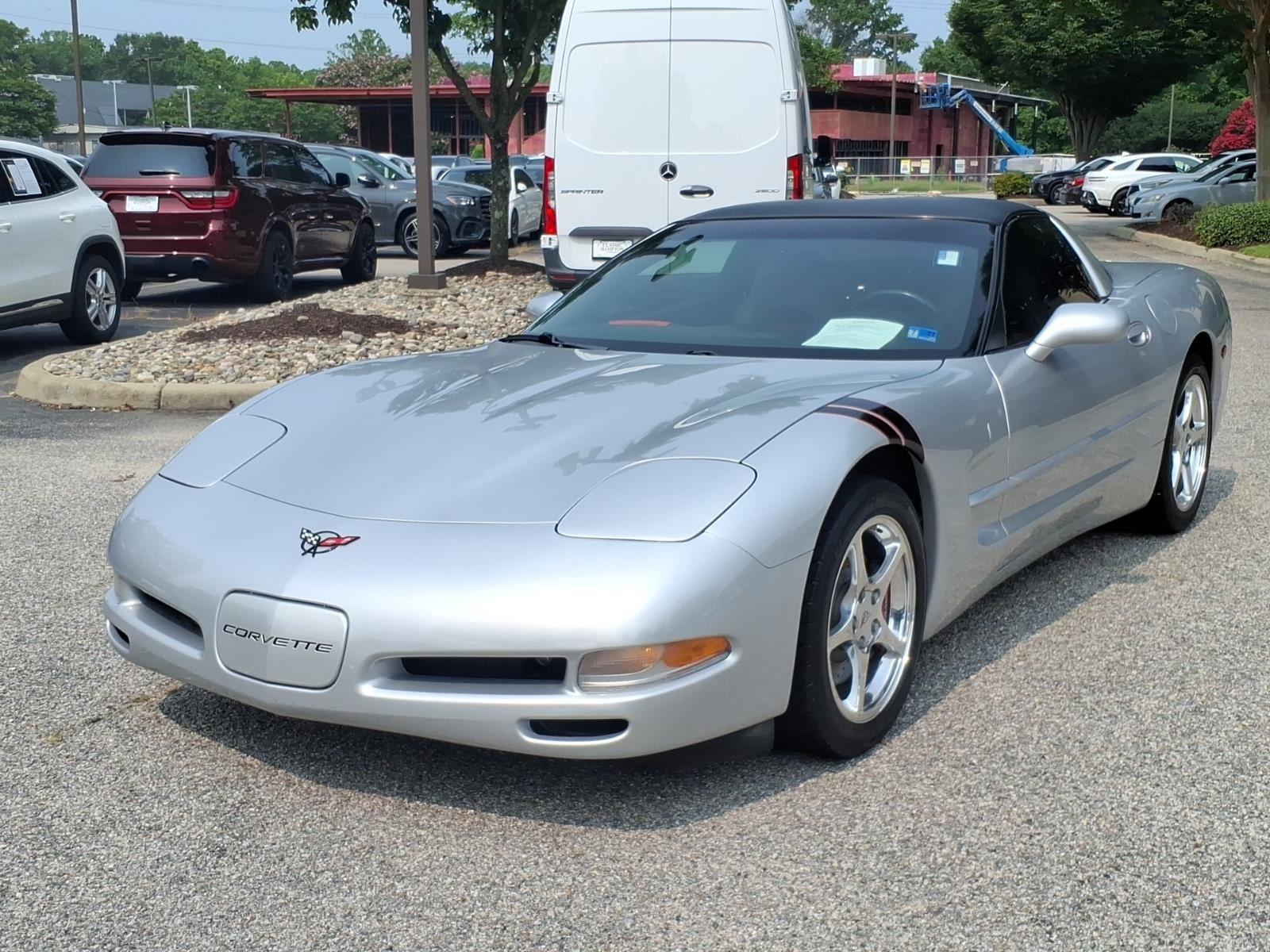  2001 Chevrolet Corvette Coupe RWD   