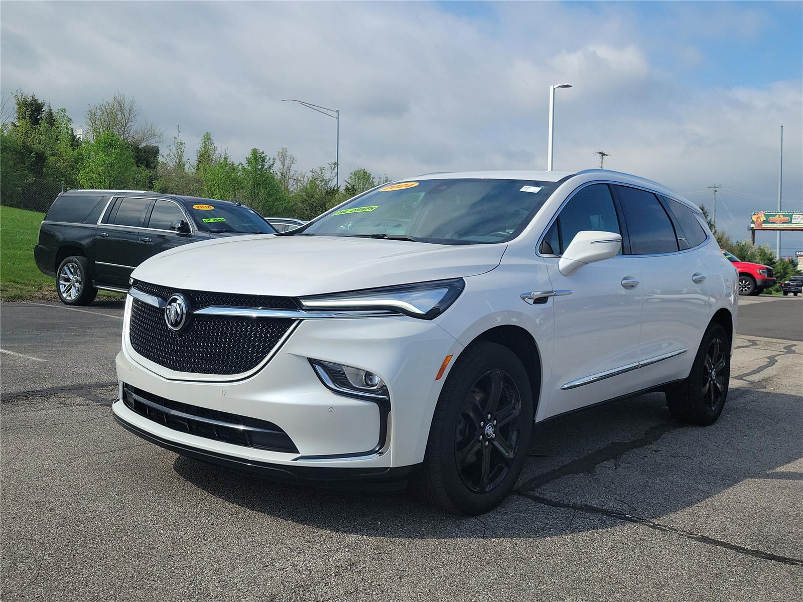 View vehicle photo 2