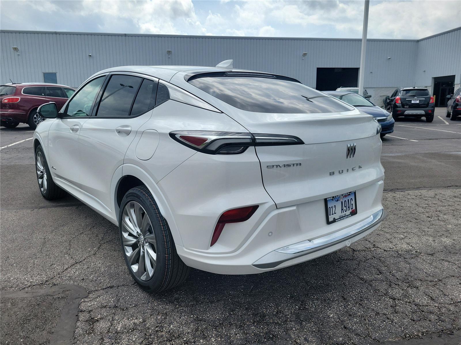 View vehicle photo 3