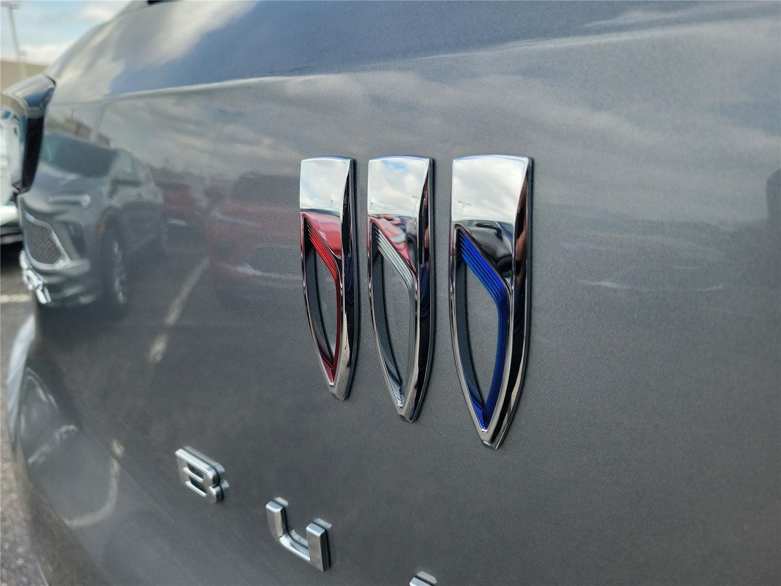 View vehicle photo 6