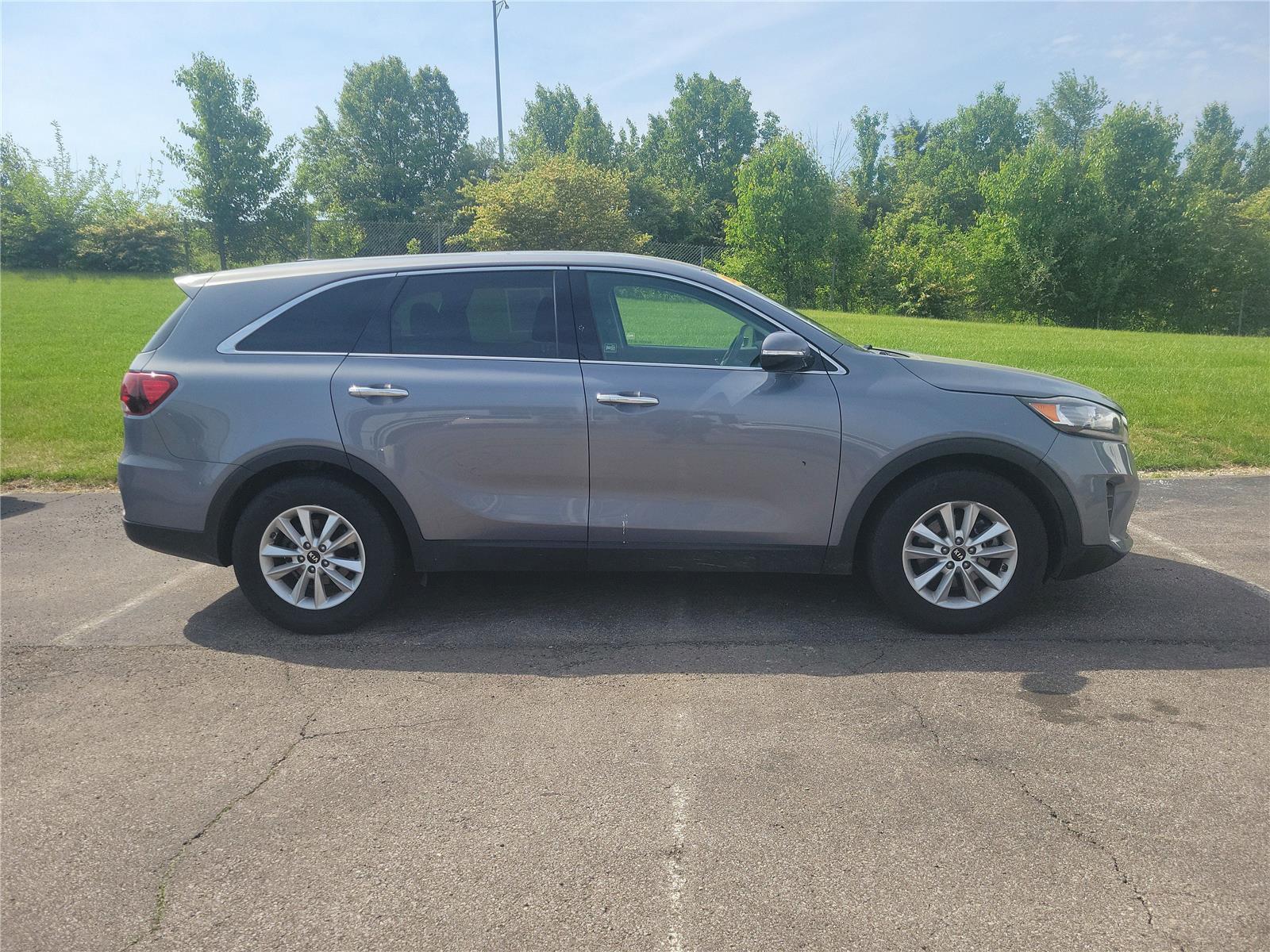 Everlasting Silver 2020 Kia Sorento LX V6 FWD SUV / Crossover Front-Wheel Drive 8-Speed Automatic
