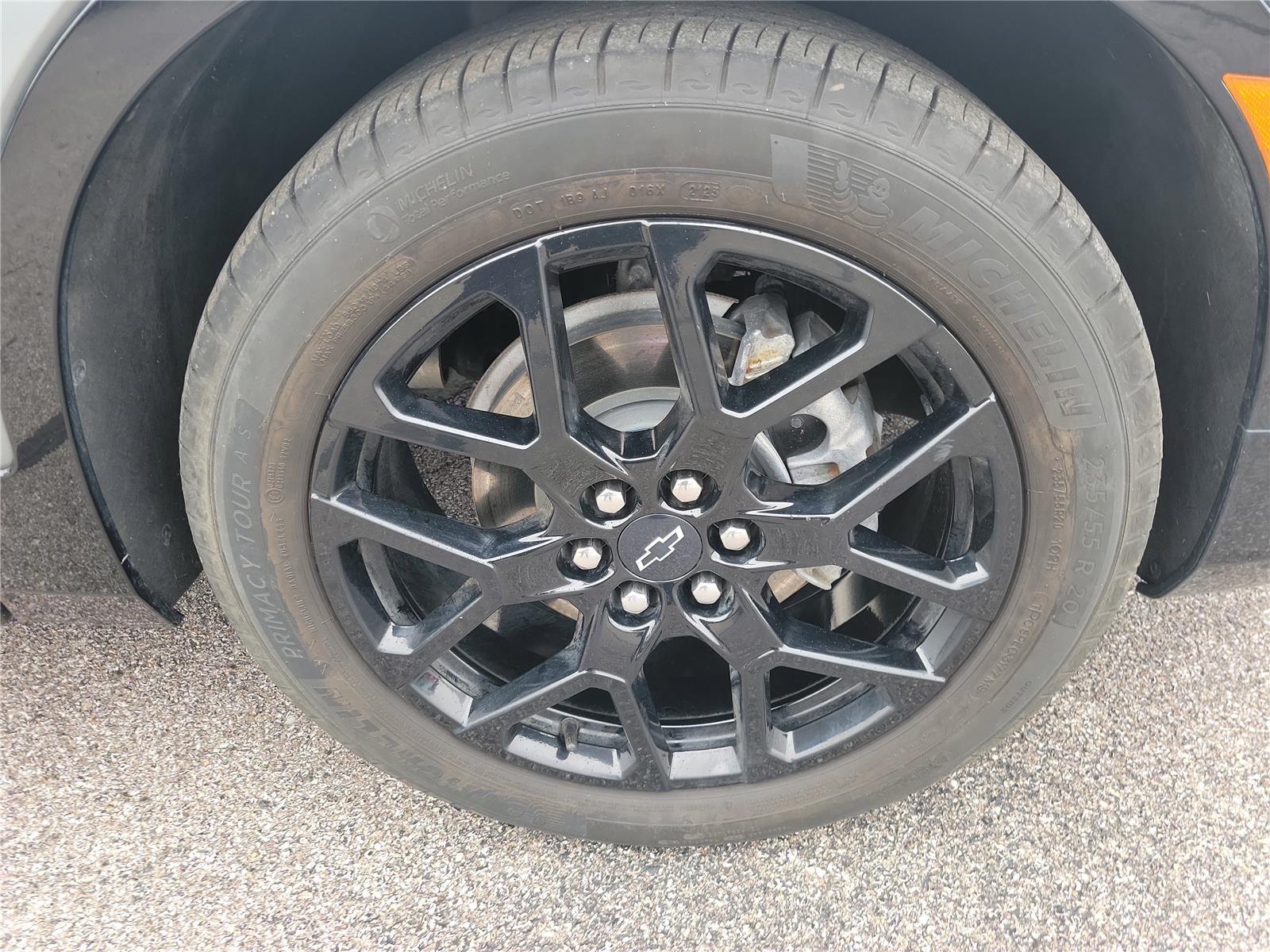 View vehicle photo 6