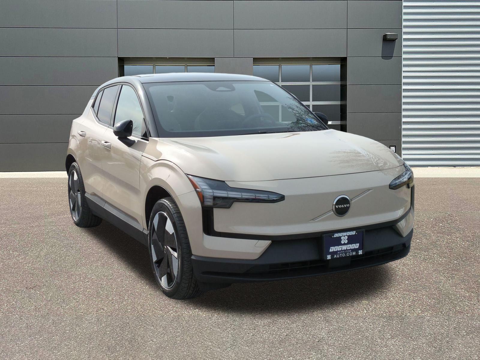 2026 Volvo EX30 Plus RWD