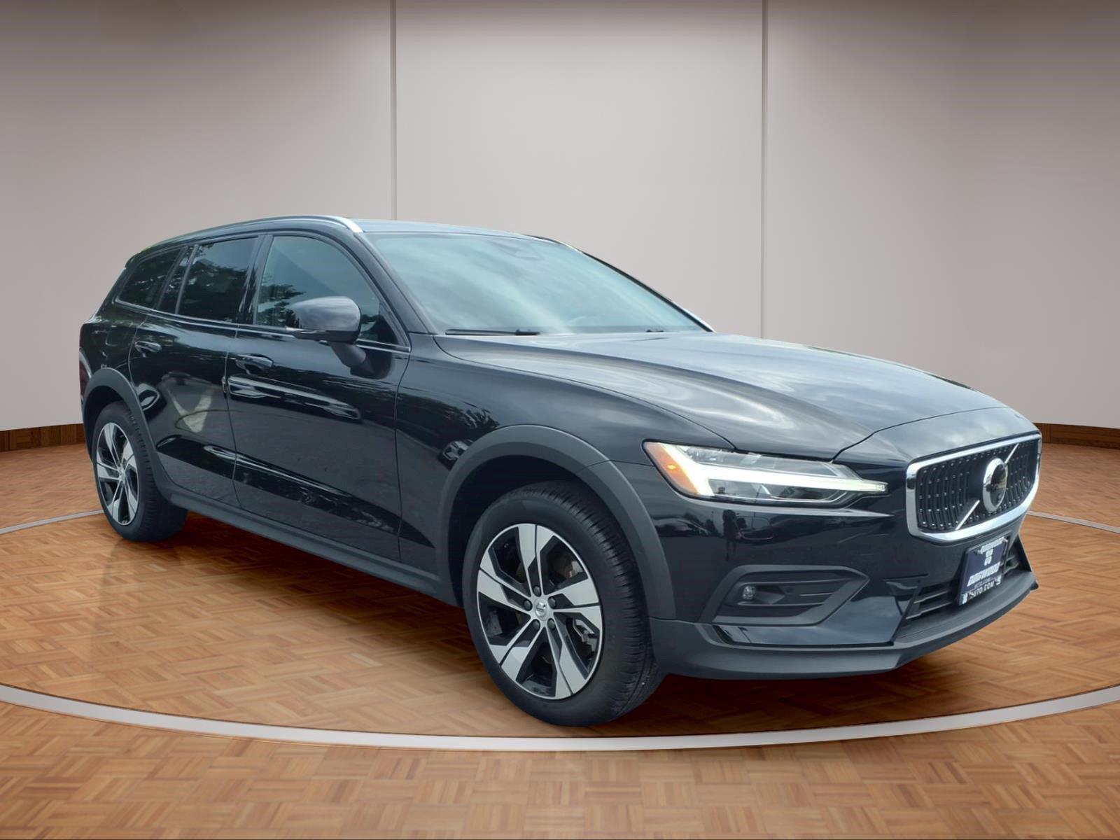 Onyx Black Metallic 2026 Volvo V60 Wagon All-Wheel Drive Automatic