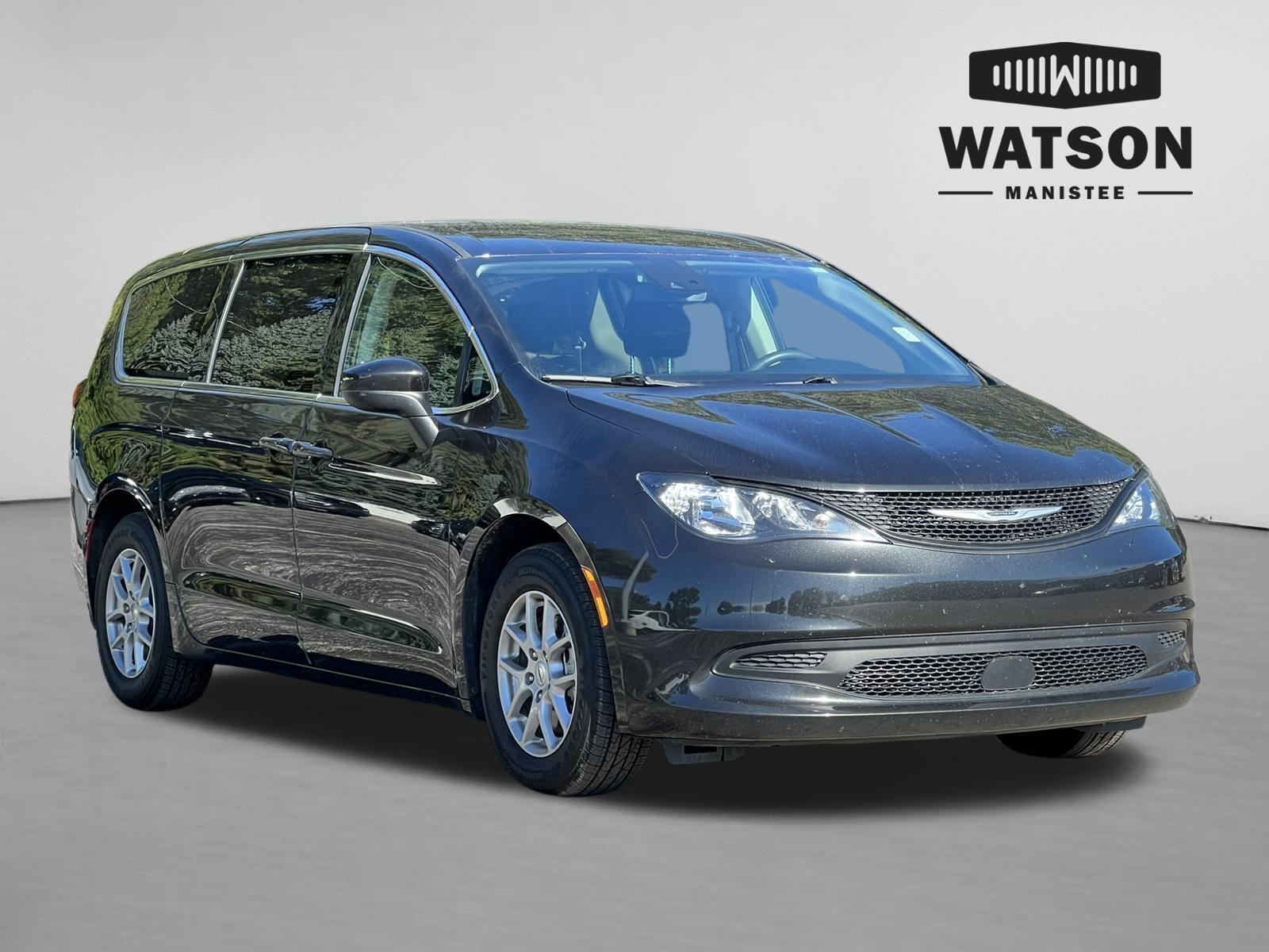 2023 Chrysler Voyager LX FWD