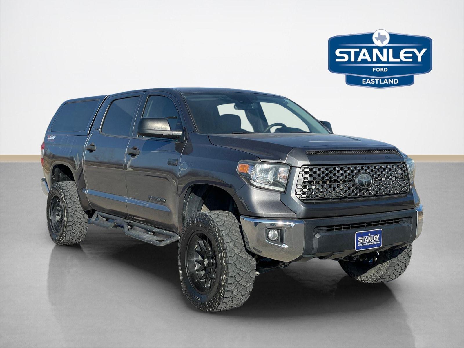 Toyota Tundra SR5 CrewMax RWD