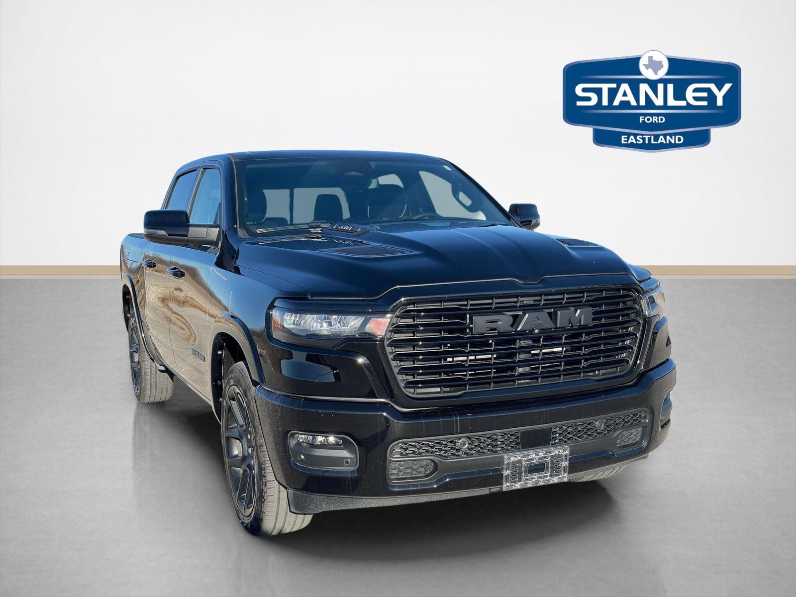 2025 RAM 1500 Laramie Crew Cab 4WD