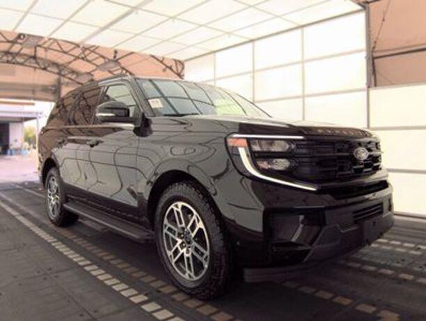 Agate Black Metallic 2025 Ford Expedition SUV / Crossover Four-Wheel Drive Automatic