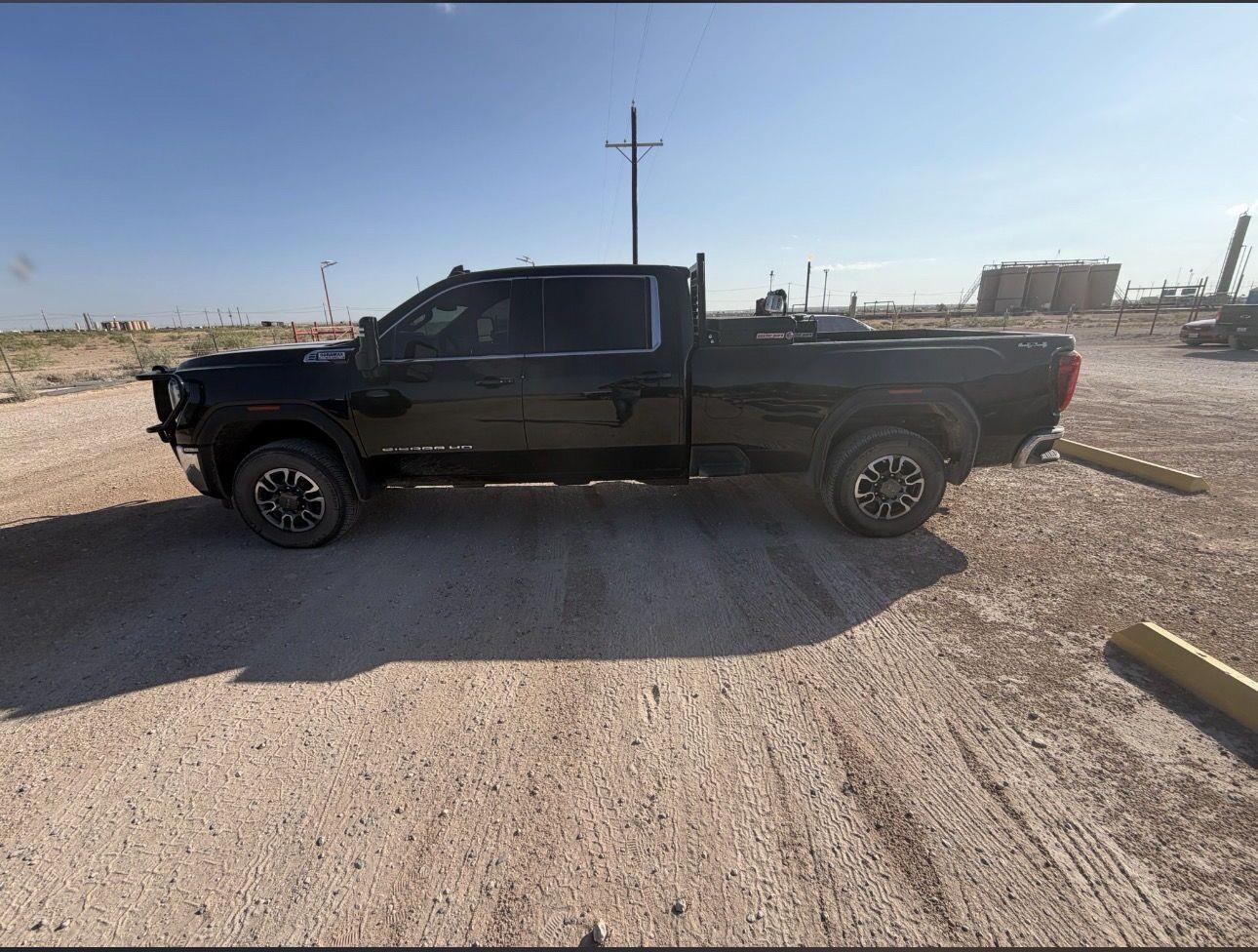 2025 GMC Sierra 3500HD SLE Crew Cab 4WD