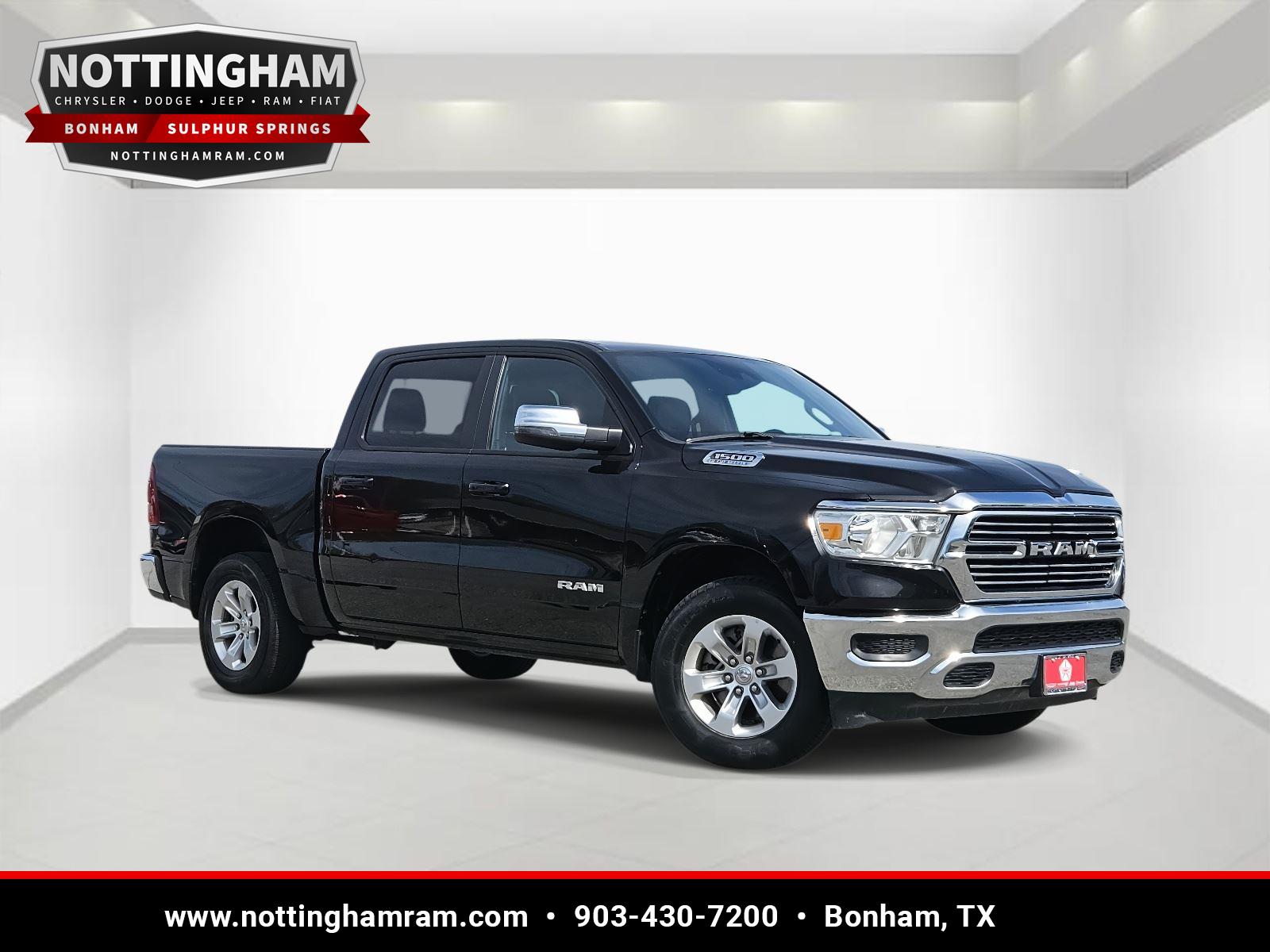 Diamond Black Crystal Pearlcoat 2024 RAM 1500 Laramie Crew Cab RWD Pickup Truck 4X2 8-Speed Automatic