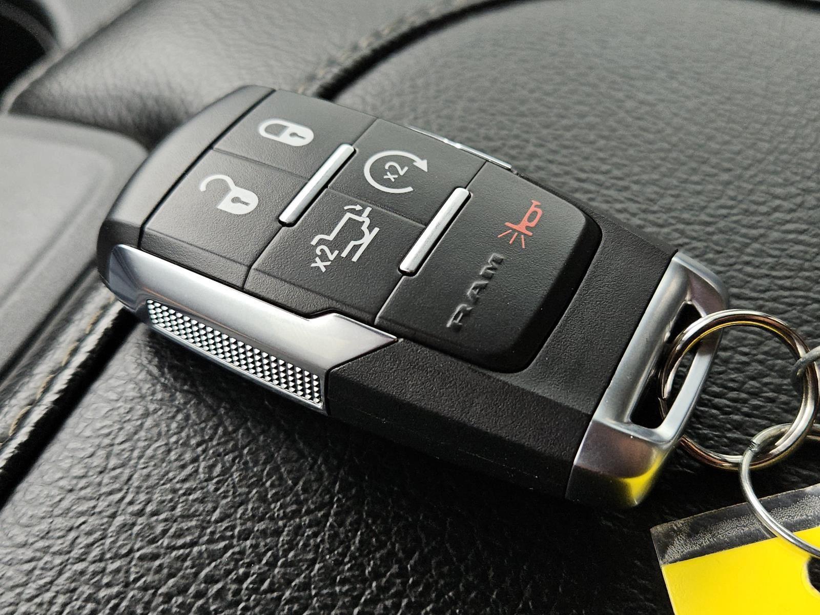 Bright White Clearcoat 2024 RAM 2500 Laramie Crew Cab 4WD Pickup Truck Four-Wheel Drive 6-Speed Automatic