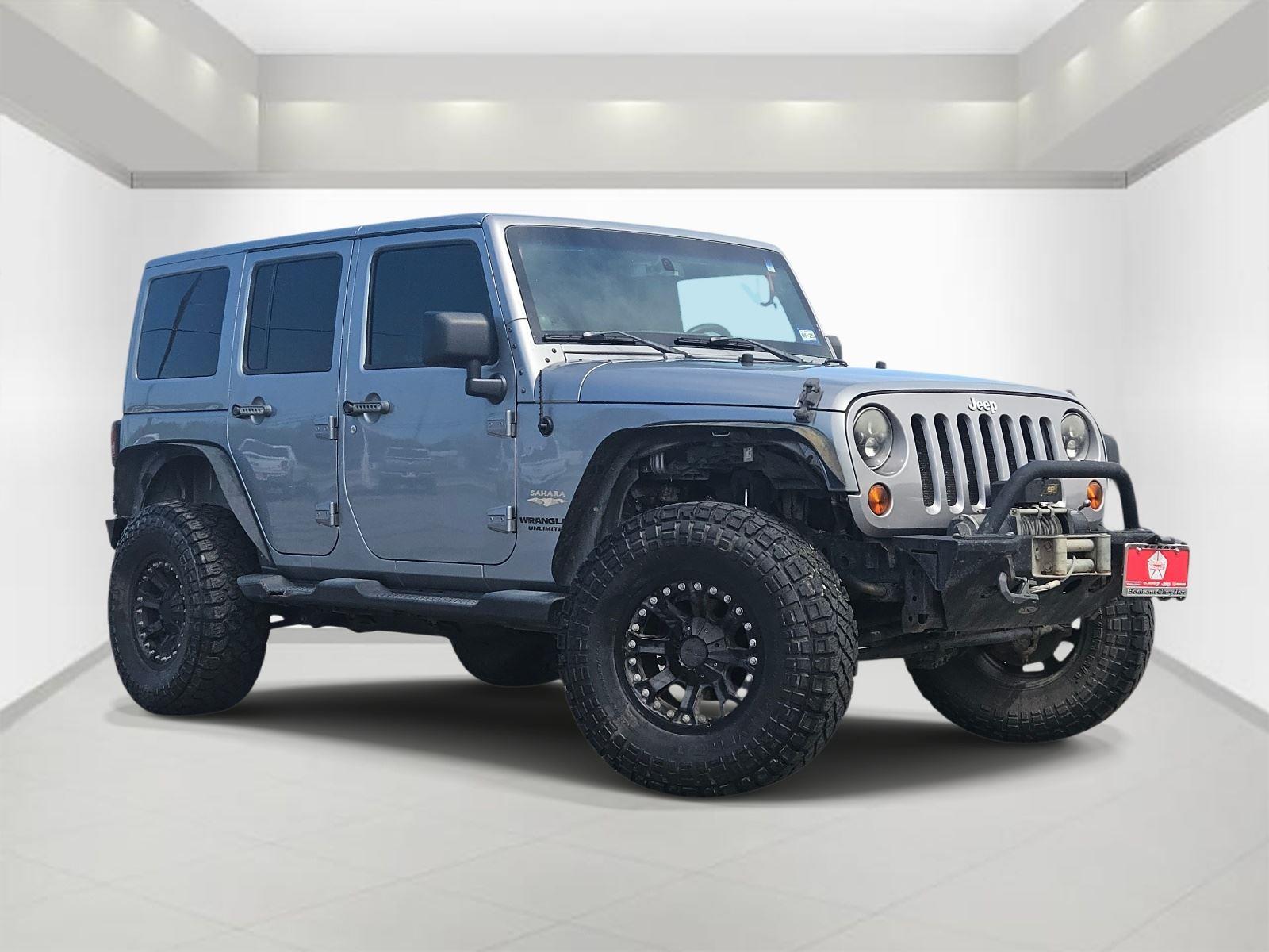 Billet Silver Metallic 2013 Jeep Wrangler Unlimited Sahara 4WD SUV / Crossover Four-Wheel Drive 6-Speed Manual
