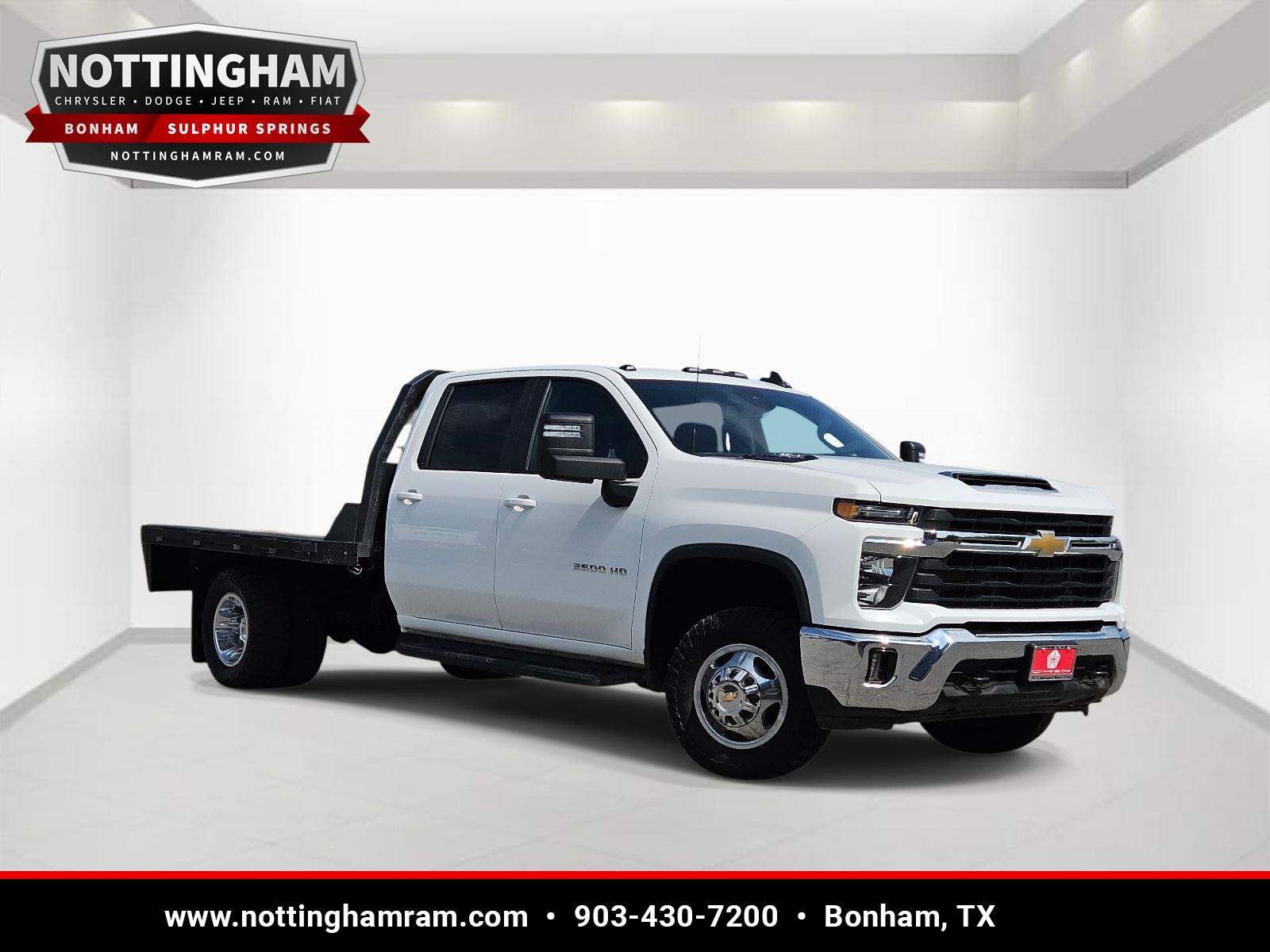 Summit White 2024 Chevrolet Silverado 3500HD Chassis LT Crew Cab 4WD Pickup Truck Four-Wheel Drive Automatic