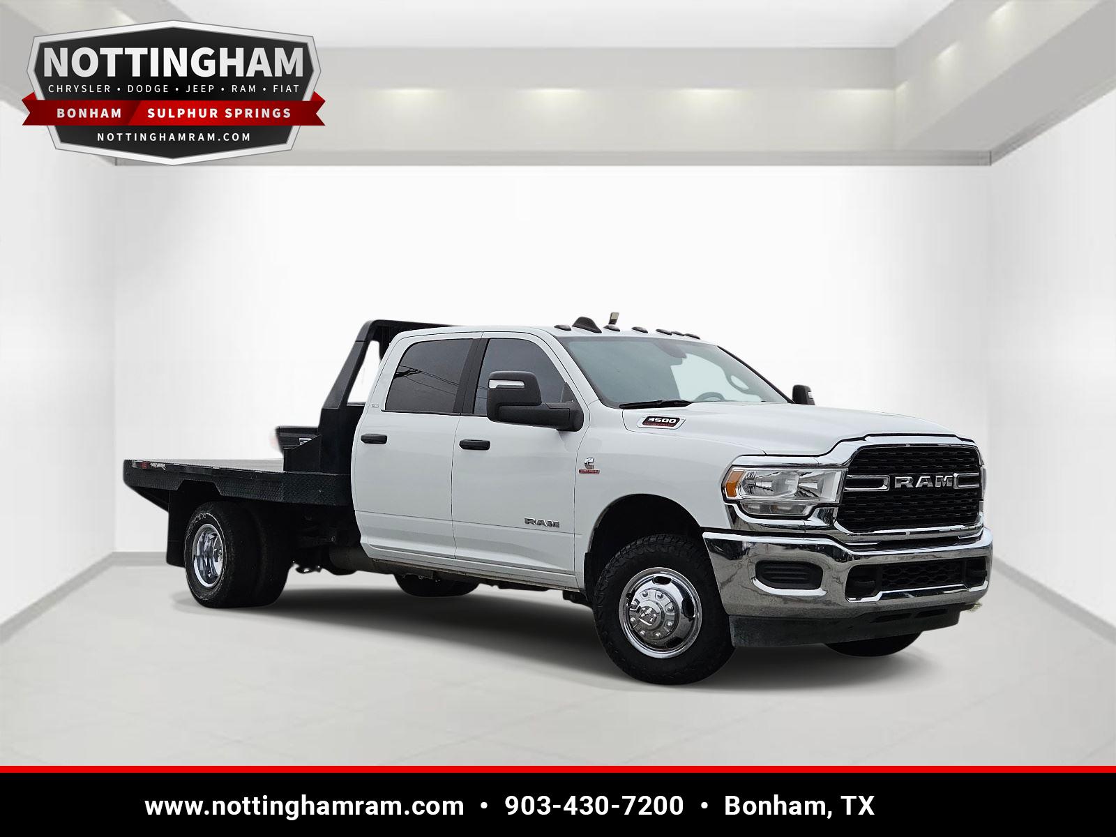 Bright White Clearcoat 2024 RAM 3500 Chassis SLT Crew Cab LB DRW 4WD Pickup Truck Four-Wheel Drive 6-Speed Automatic