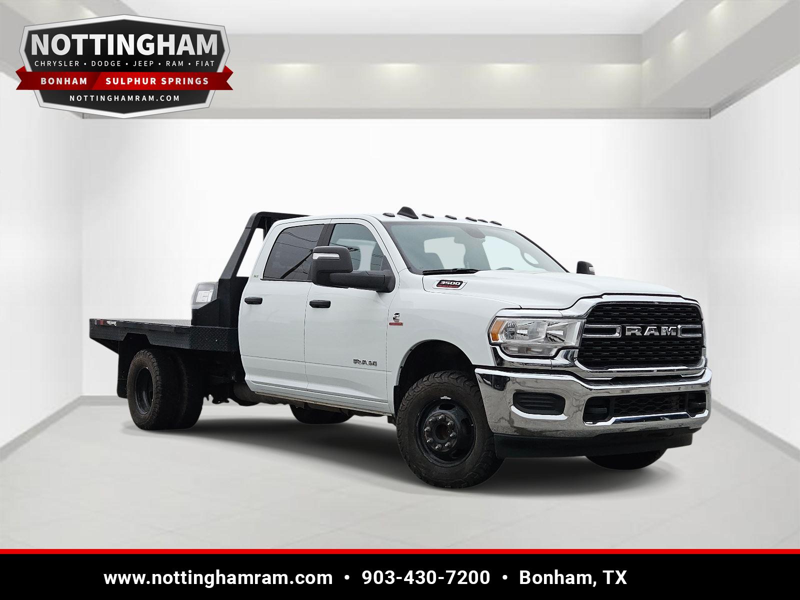 Bright White Clearcoat 2024 RAM 3500 Chassis SLT Crew Cab LB DRW 4WD Pickup Truck Four-Wheel Drive 6-Speed Automatic