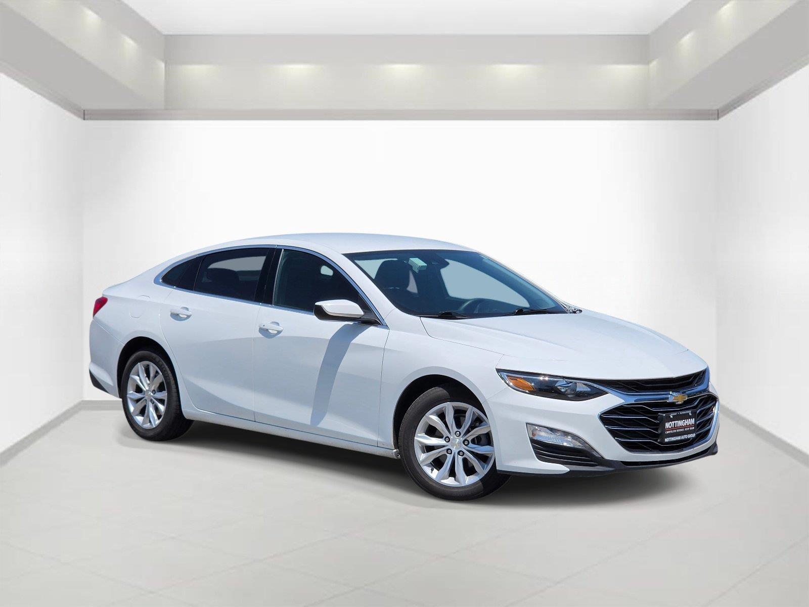 Summit White 2024 Chevrolet Malibu Sedan Front-Wheel Drive Continuously Variable Transmission