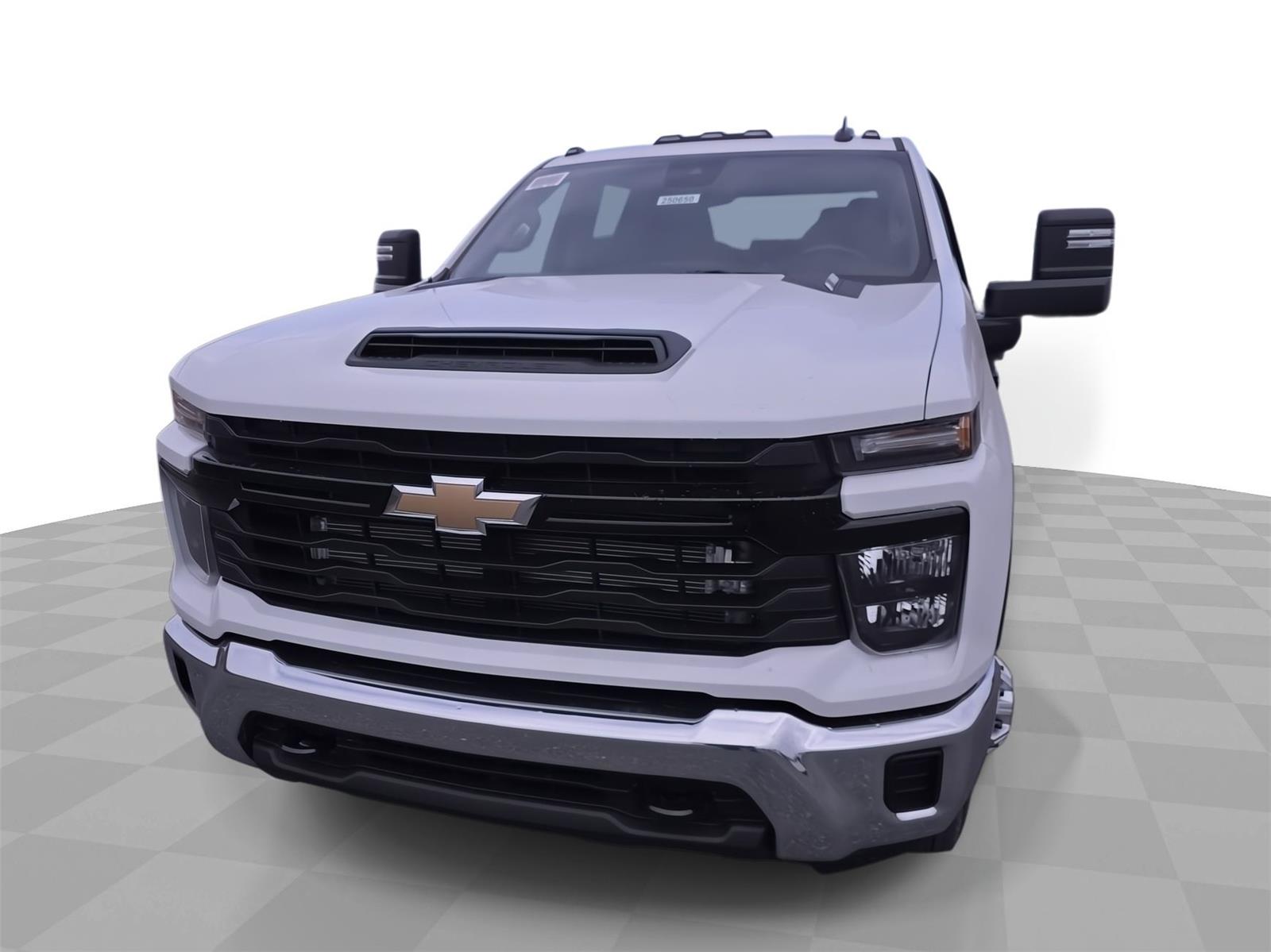 2025 Chevrolet Silverado 3500HD Chassis Work Truck Crew Cab 4WD
