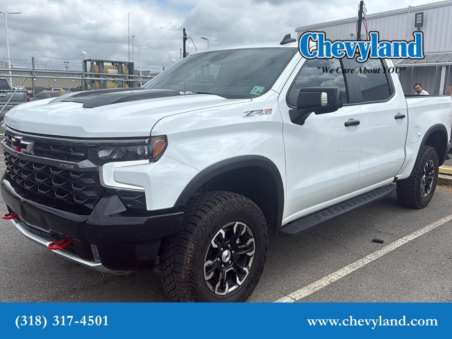 Summit White 2024 Chevrolet Silverado 1500 ZR2 Crew Cab 4WD Pickup Truck Four-Wheel Drive Automatic